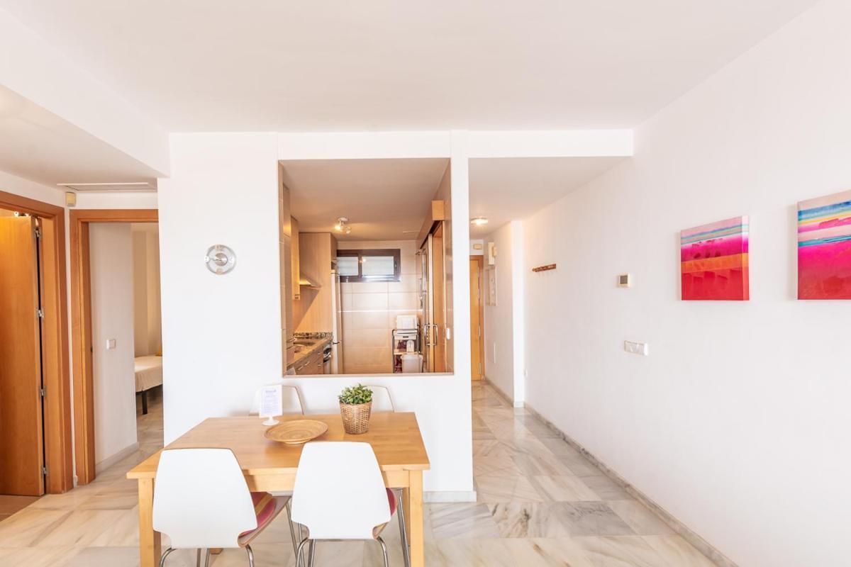 Andaluz Apartments Mar De Nerja Quarto foto